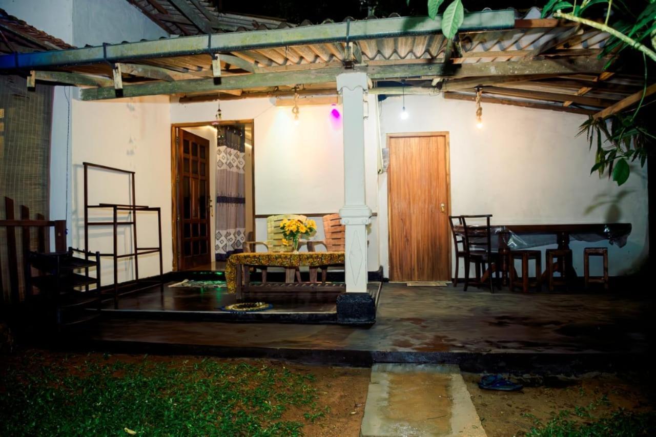 Thatched Villa Tangalle Εξωτερικό φωτογραφία